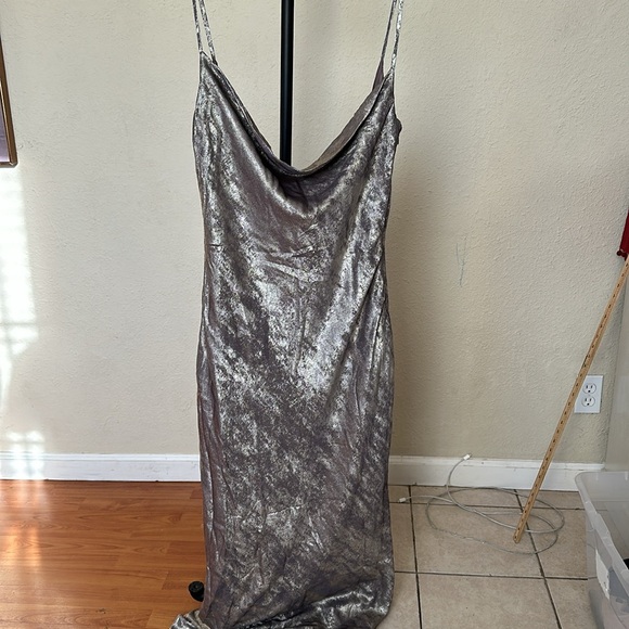 HOUSE OF‎ CB 'Gabrielle' Pewter Satin Maxi Dress NWOT size XL - Picture 5 of 15